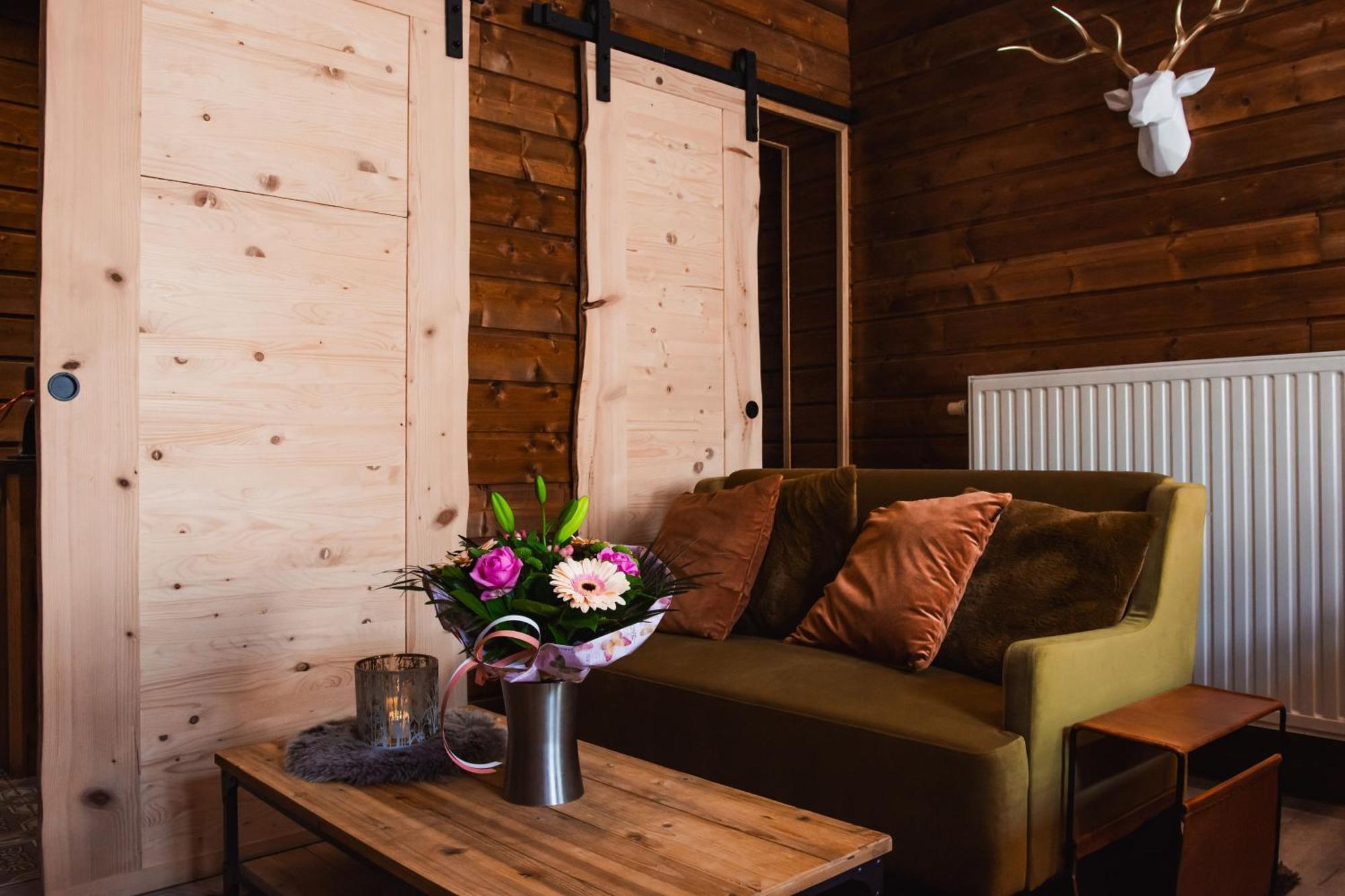 Maison D'Hote Les Notes Endormies Suite Le Refuge Walcourt Eksteriør billede