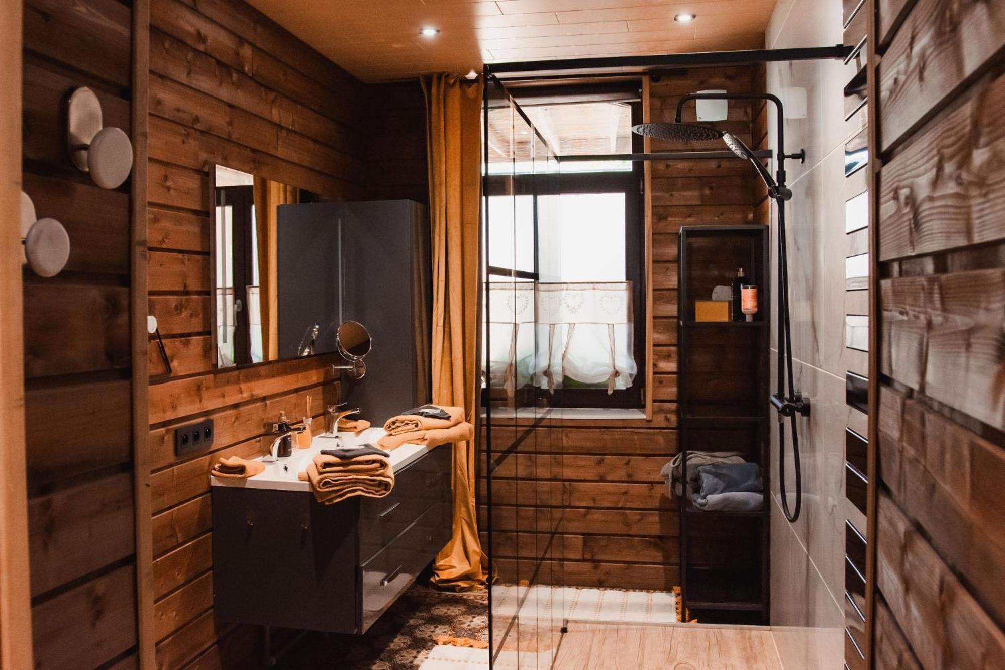 Maison D'Hote Les Notes Endormies Suite Le Refuge Walcourt Eksteriør billede