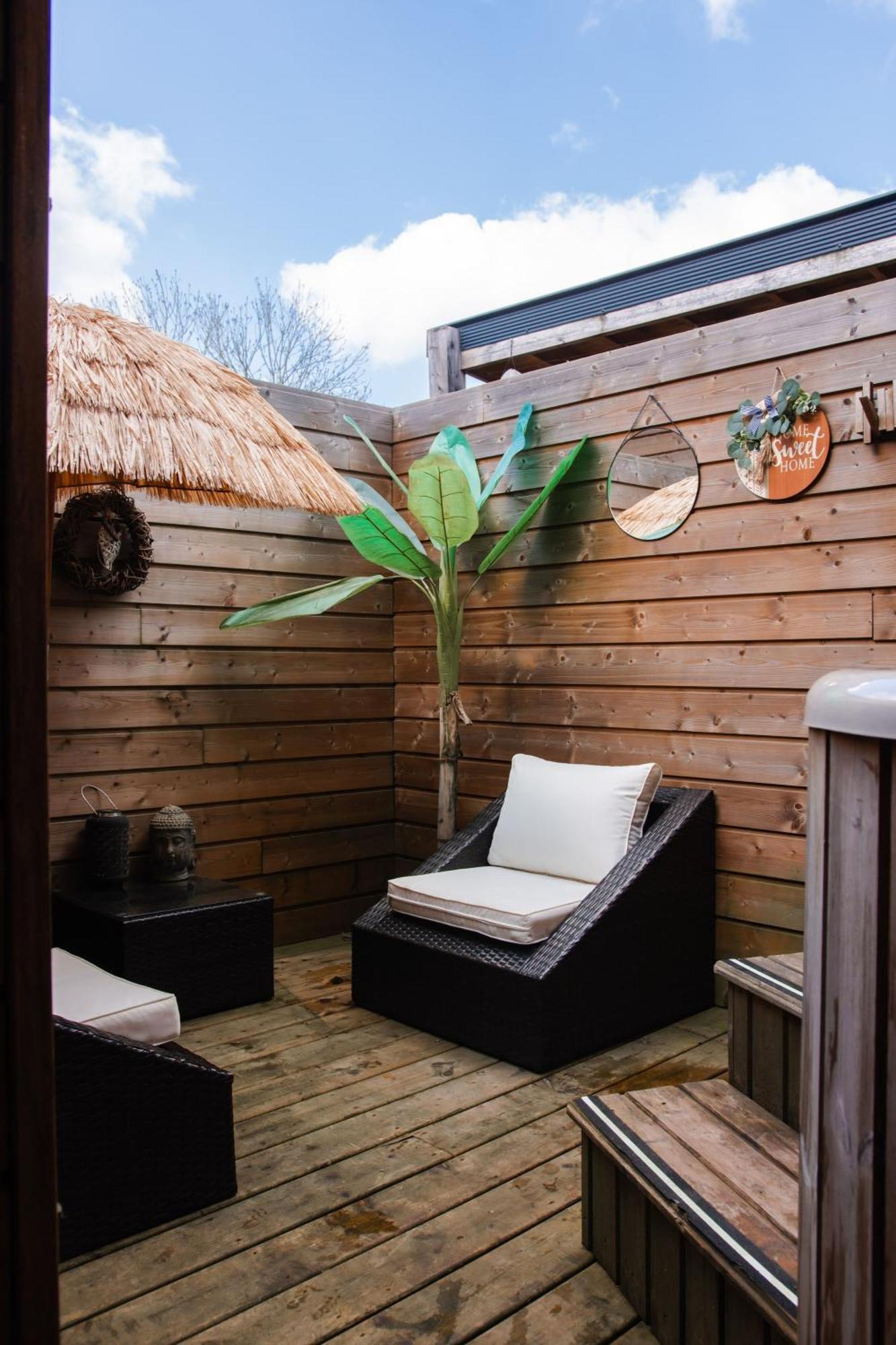 Maison D'Hote Les Notes Endormies Suite Le Refuge Walcourt Eksteriør billede