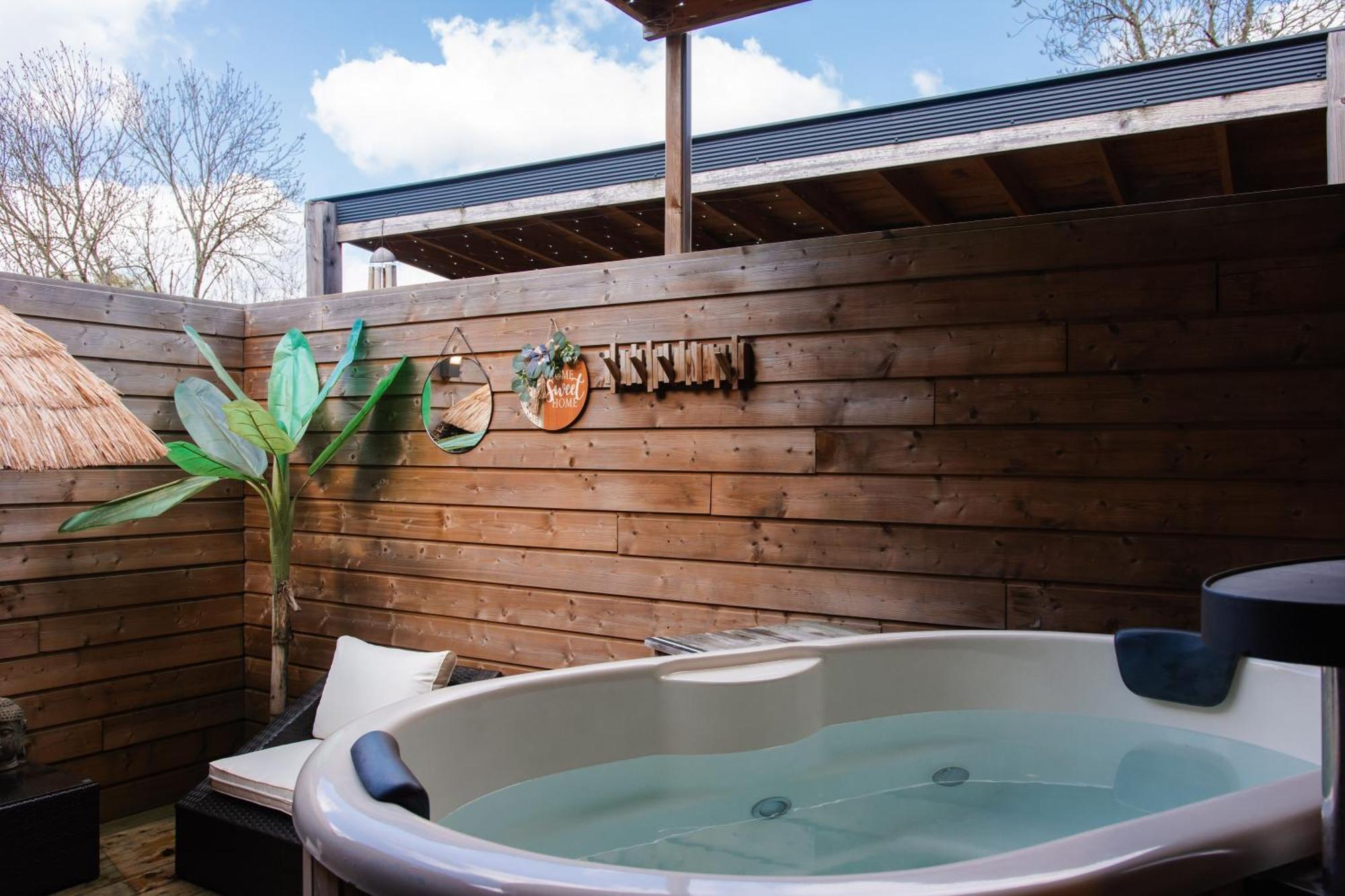 Maison D'Hote Les Notes Endormies Suite Le Refuge Walcourt Eksteriør billede